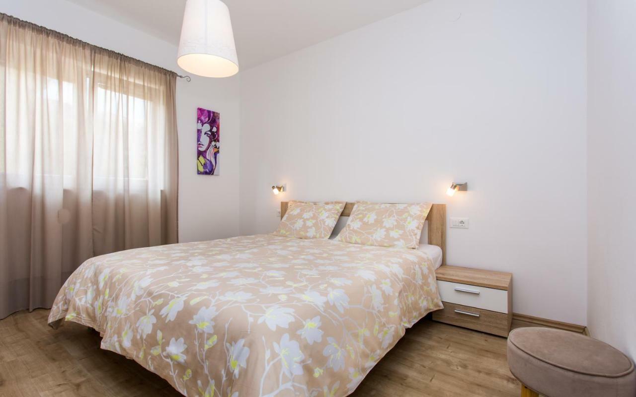 Matea I Apartment Baška