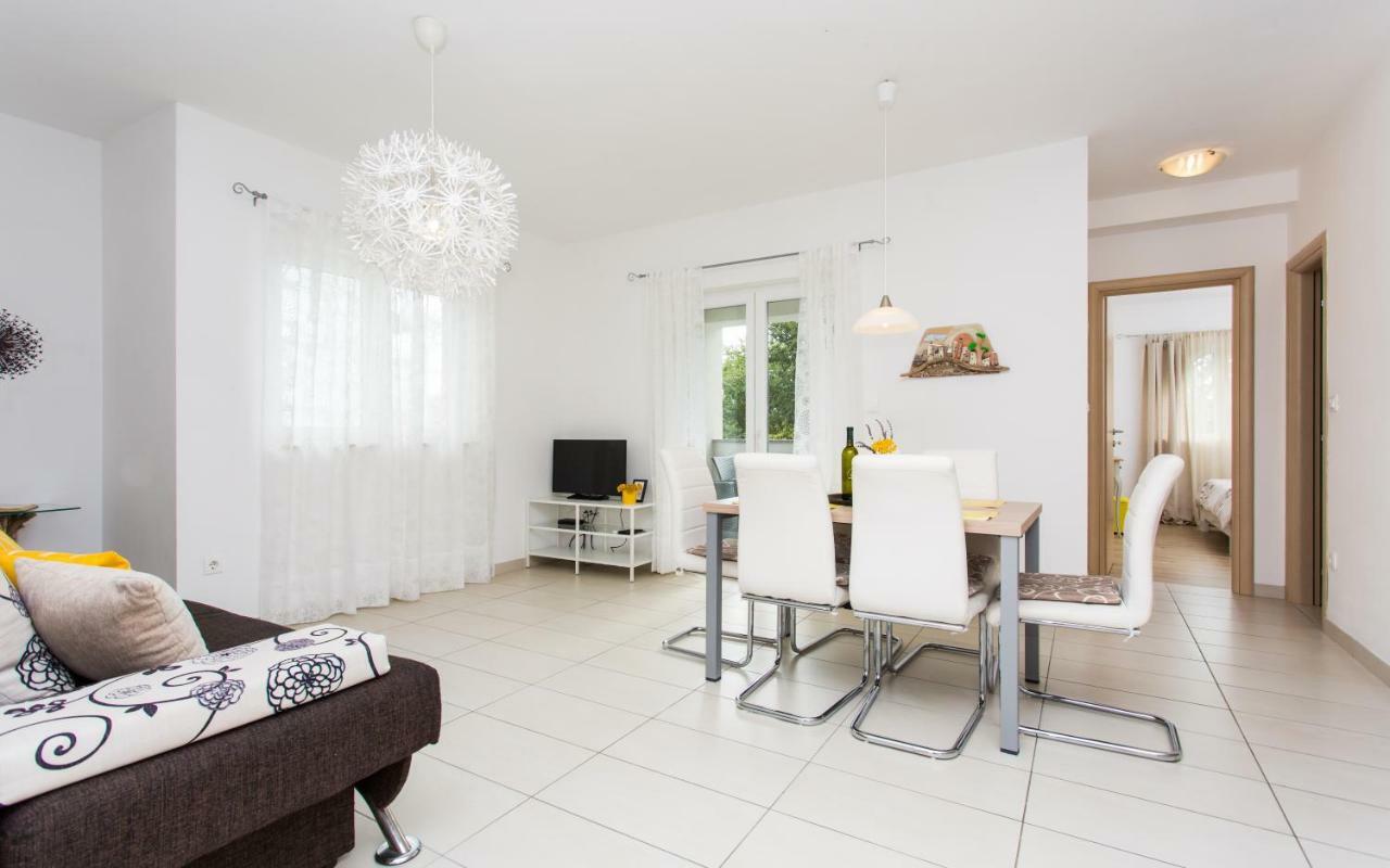 Apartment Matea I Baška